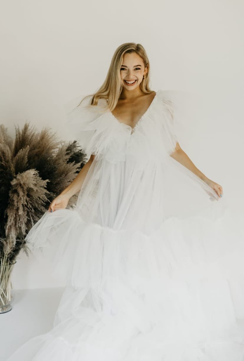 Belly Beautiful - Dress Hire & Photography