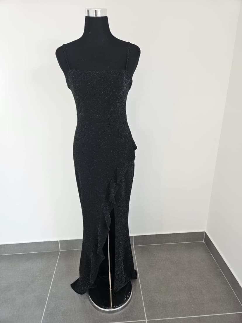 Belly Beautiful - Dress Hire & Photography