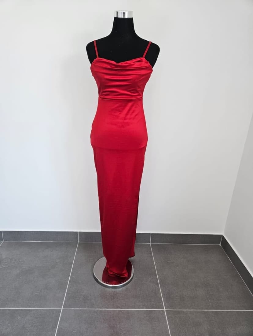 Belly Beautiful - Dress Hire & Photography