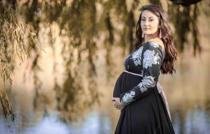 Belly Beautiful - Dress Hire & Photography