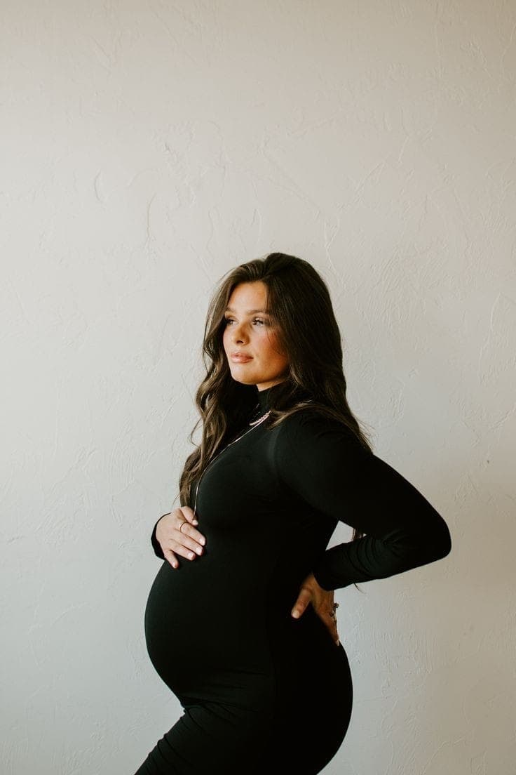 Belly Beautiful - Dress Hire & Photography