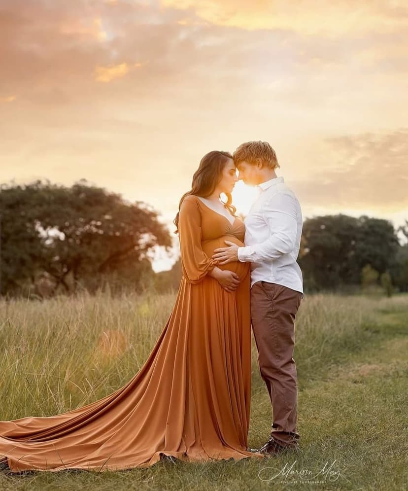 Belly Beautiful - Dress Hire & Photography