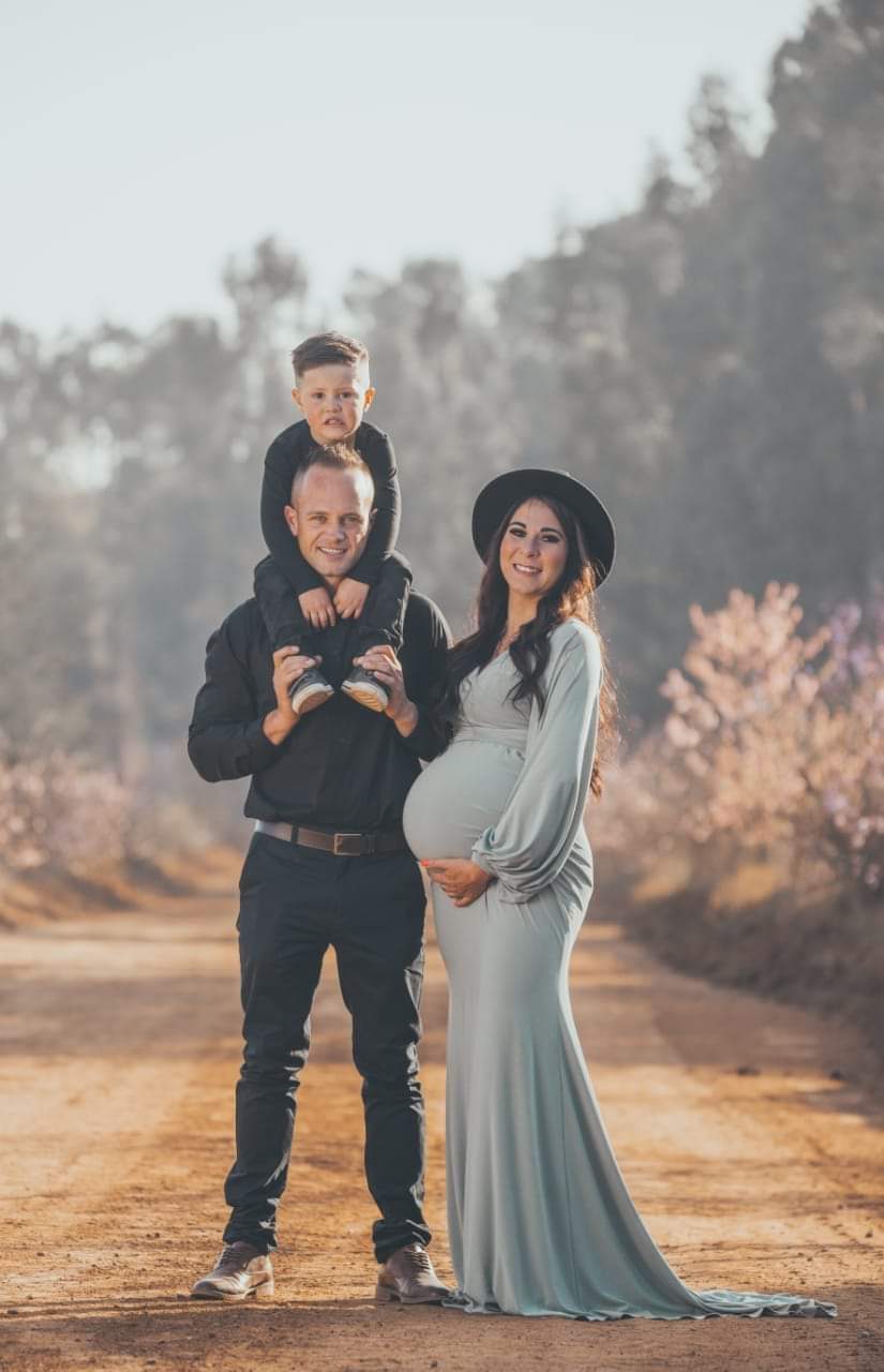 Belly Beautiful - Dress Hire & Photography
