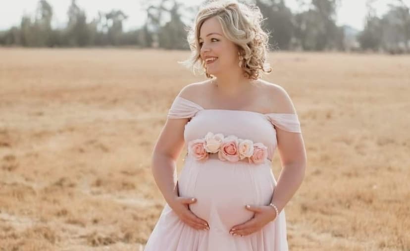 Belly Beautiful - Dress Hire & Photography