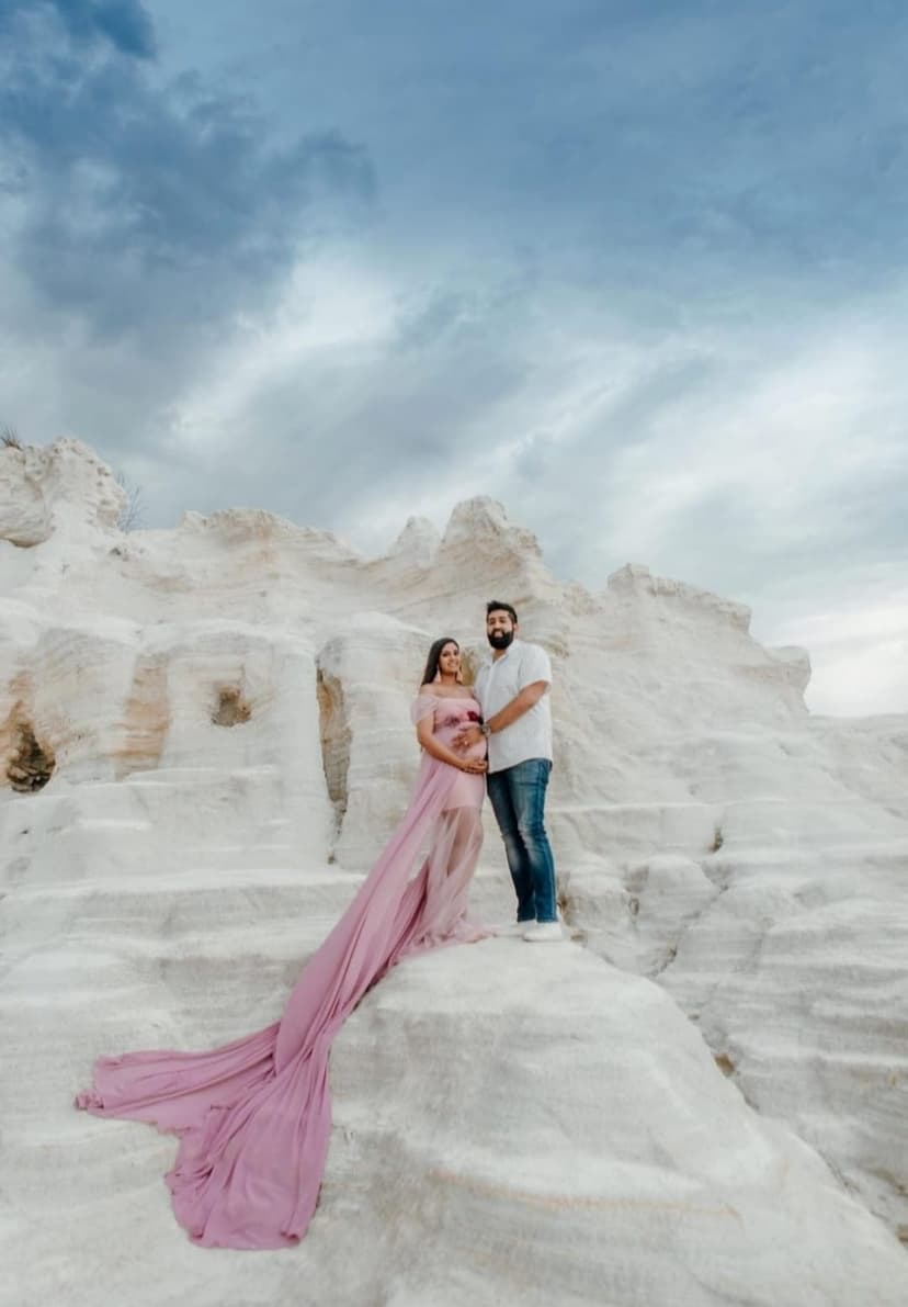 Belly Beautiful - Dress Hire & Photography